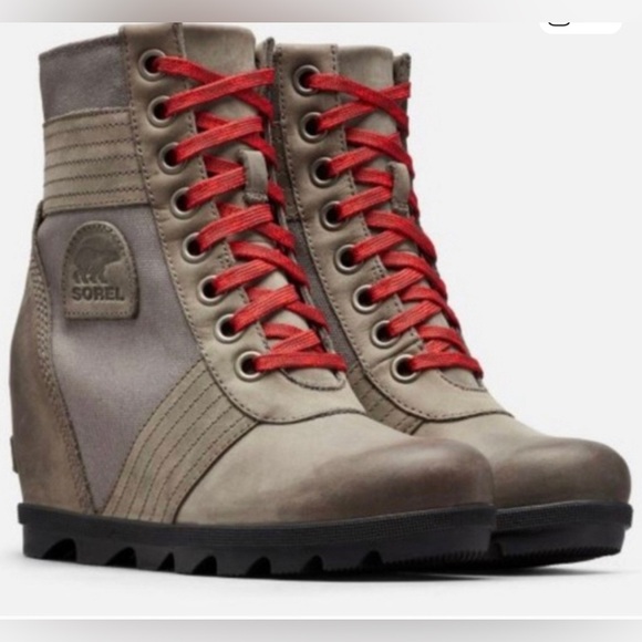 Sorel Shoes - Sorel Women’s Lexie Wedge Waterproof Lug Sole Boots Size 8.5